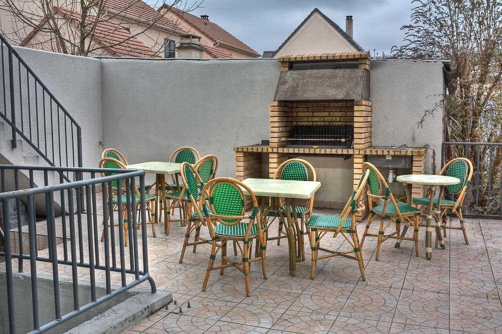 Le Cheval Noir Hotel Paris פנטן מראה חיצוני תמונה