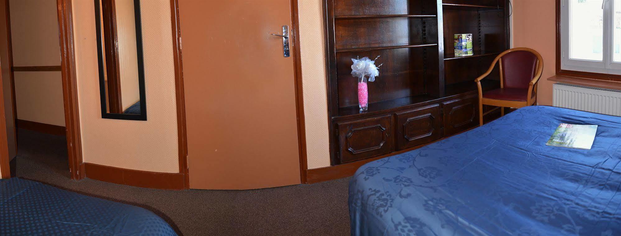 Le Cheval Noir Hotel Paris פנטן מראה חיצוני תמונה