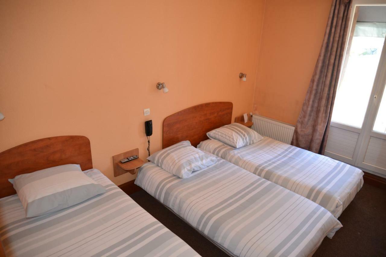 Le Cheval Noir Hotel Paris פנטן חדר תמונה